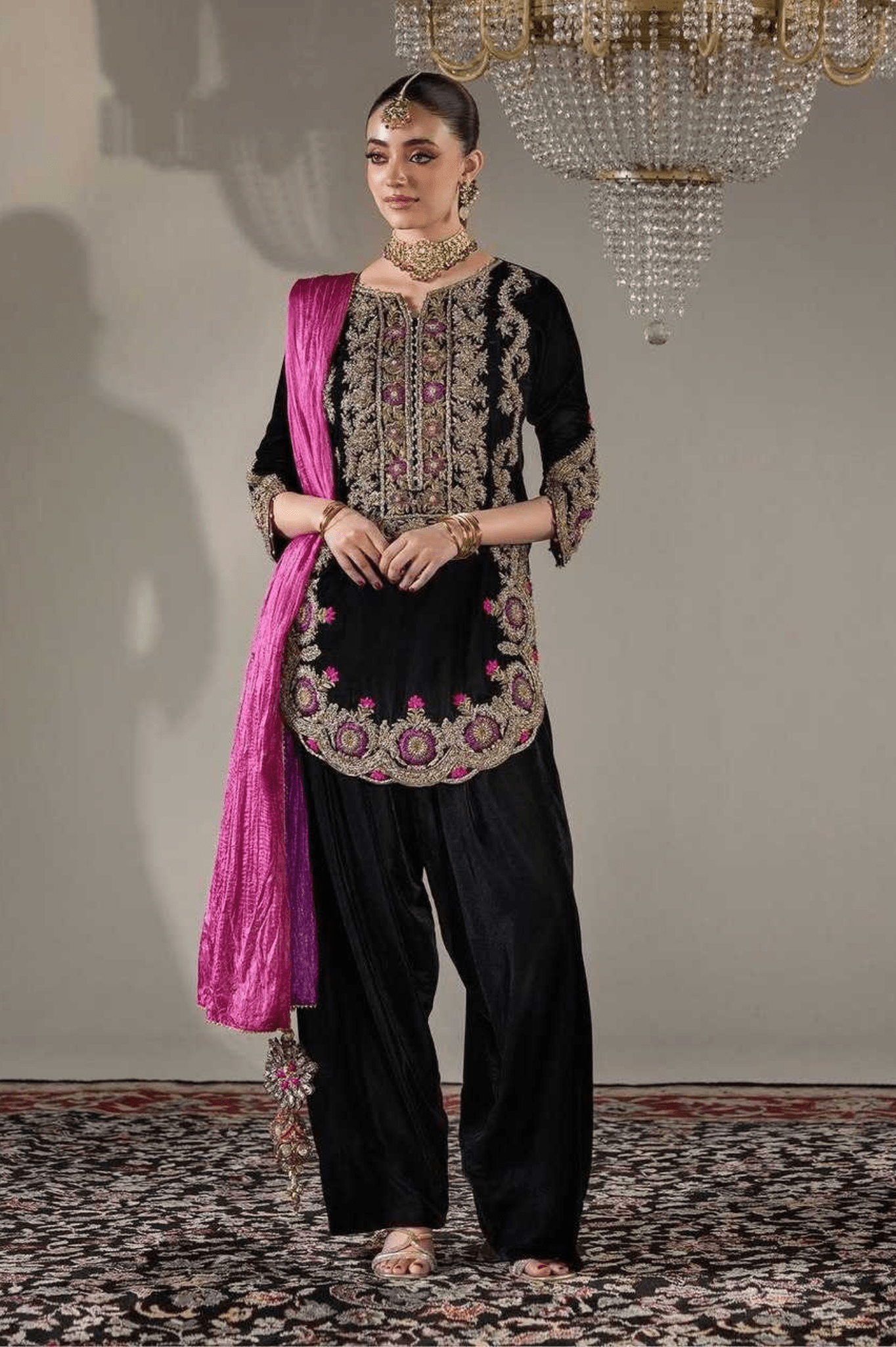 Royal Black Velvet Farshi Salwar Suit with Heavy Embroidery, Potli & Dupatta - kavyo.in