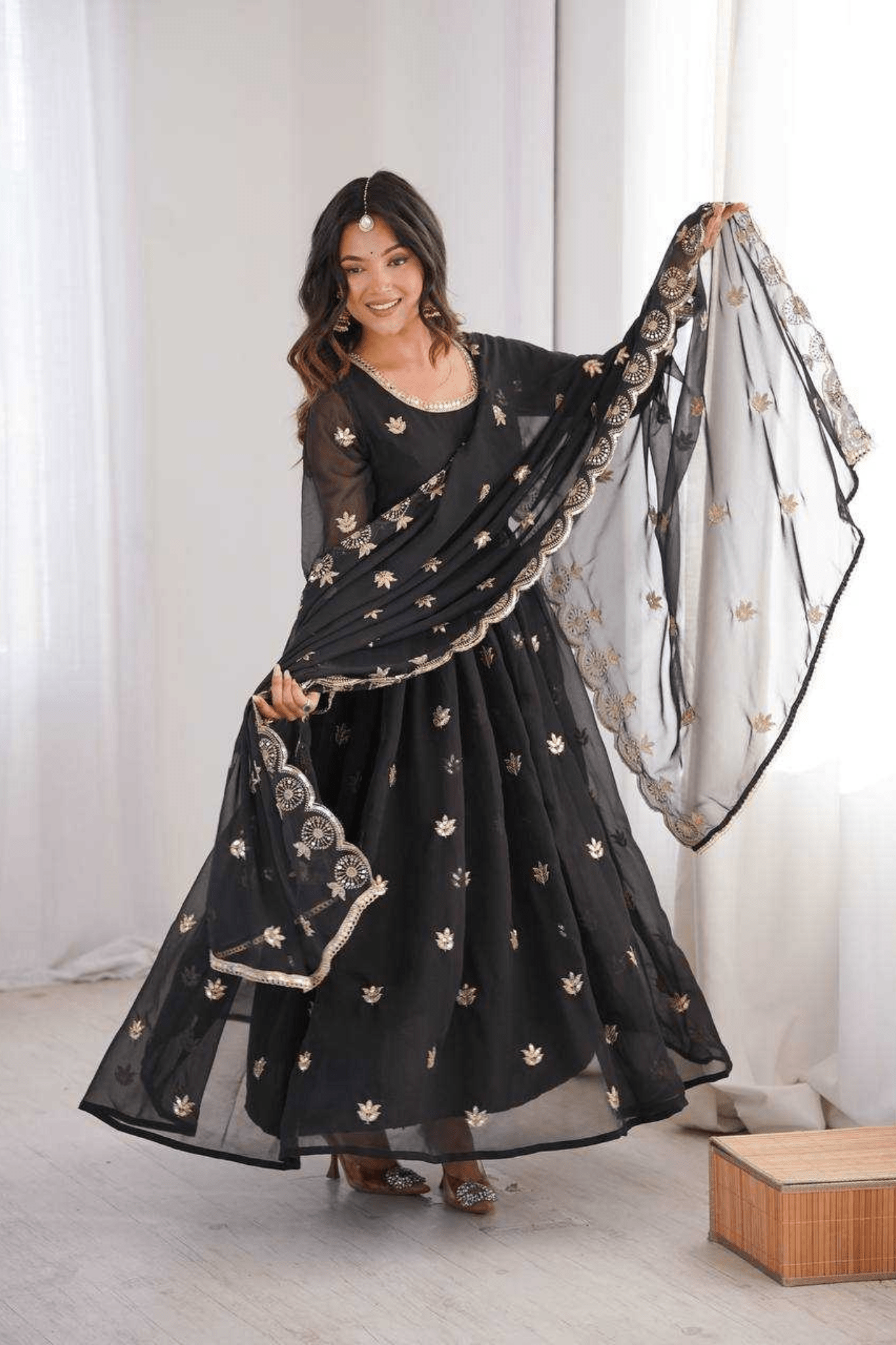 Black Sequin Embroidered Georgette Anarkali Gown Set - kavyo.in