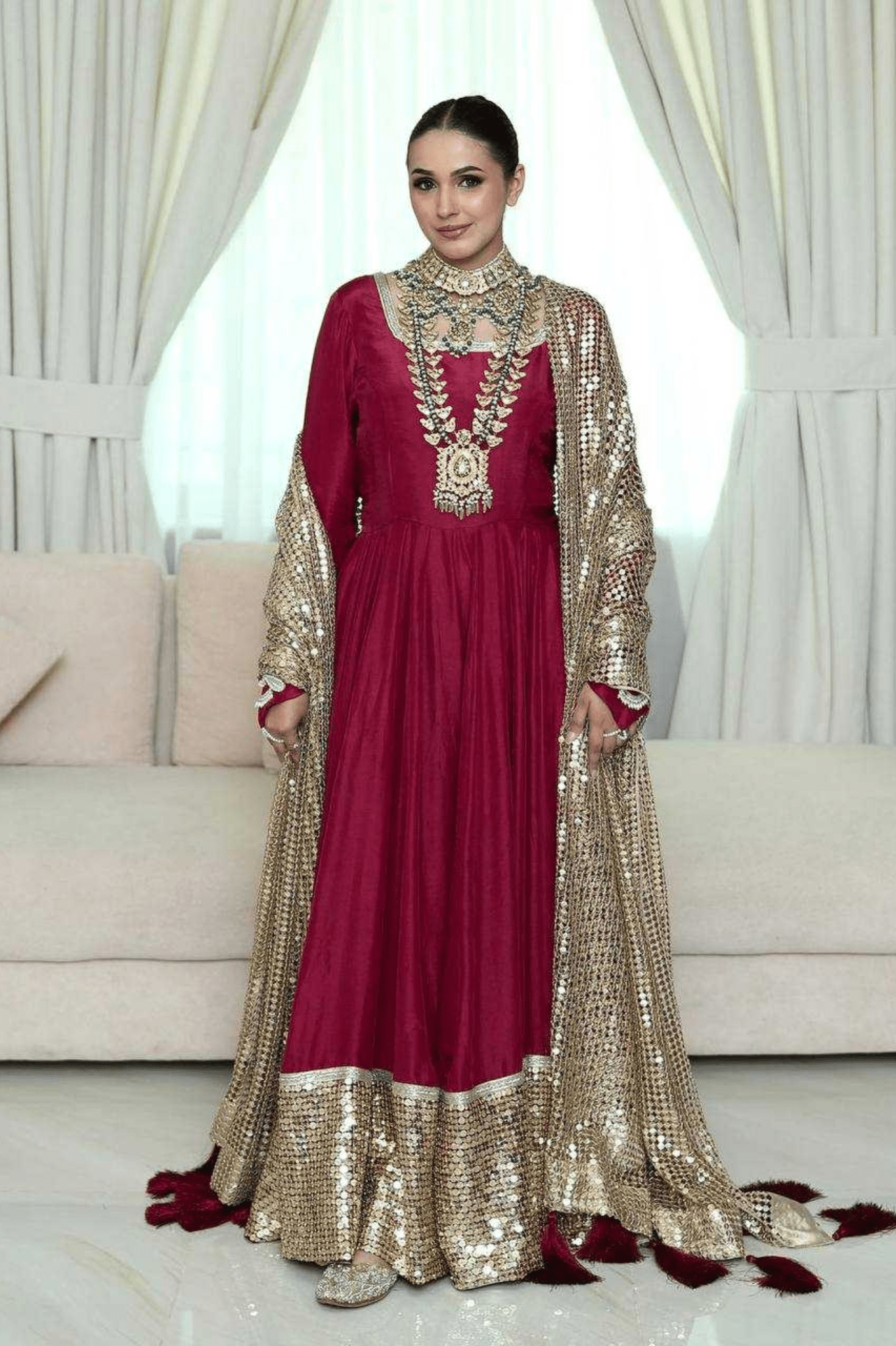 Royale Maroon Sequin Designer Party Gown Set - kavyo.in