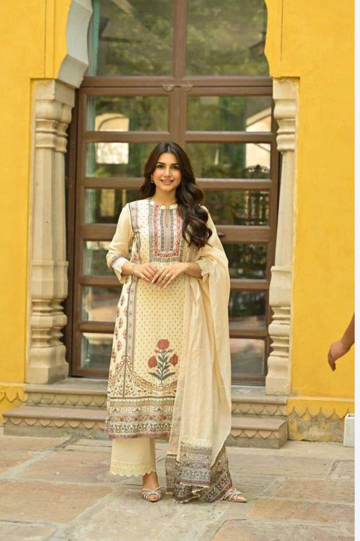 Hema Maliniji Signature Ivory Muslin 3-Piece Kurti Set by Mahee Jaipur