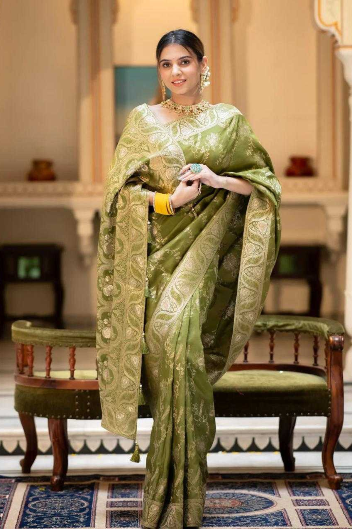 Mehendi Kanjivaram Banarasi Silk Saree with Rich Zari Weaving & Jacquard Blouse