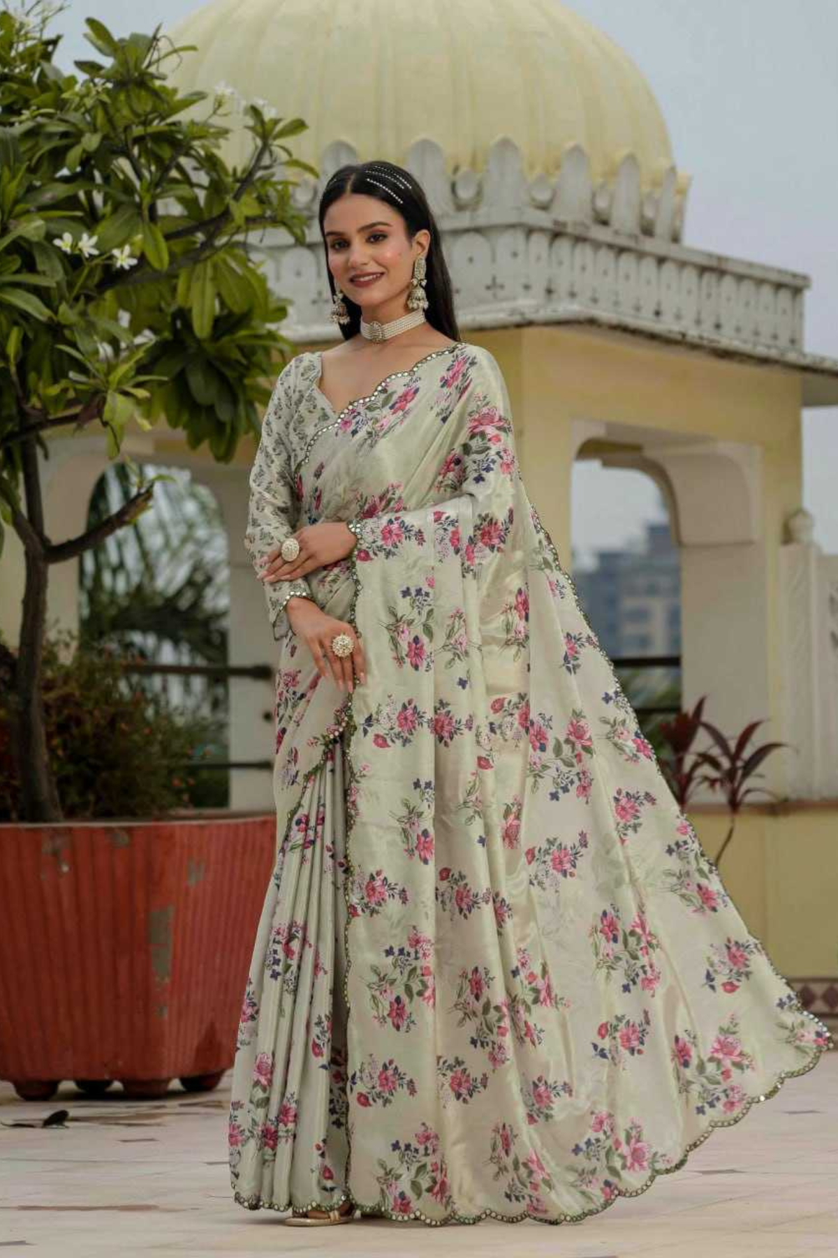 Elegant Floral Heavy Chinnon Ready-to-Wear Saree with Mirror Lace Border