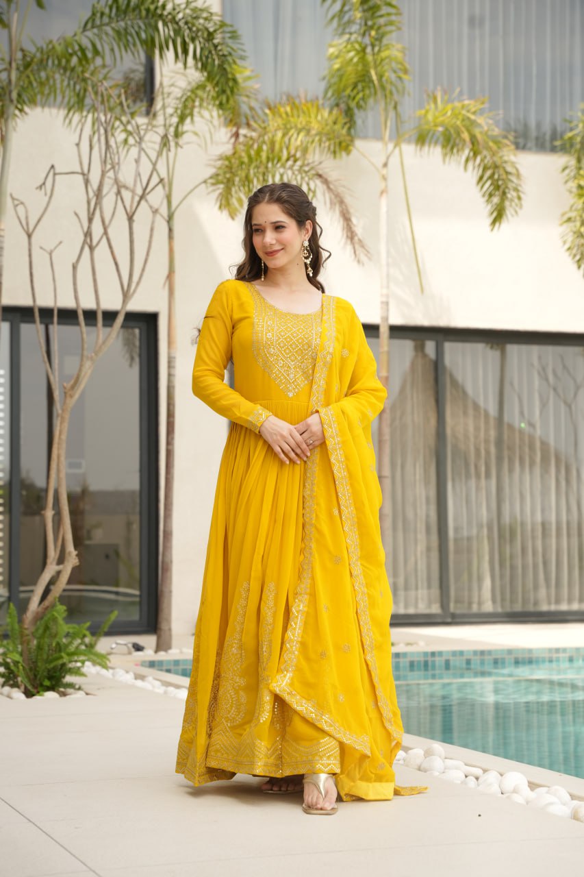 Yellow Zaria Bloom Gown Set